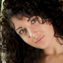 Sevimli Dul Ve Seksi Escort Kadınlar